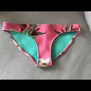 Floral Triangle XS Bikini Bottom